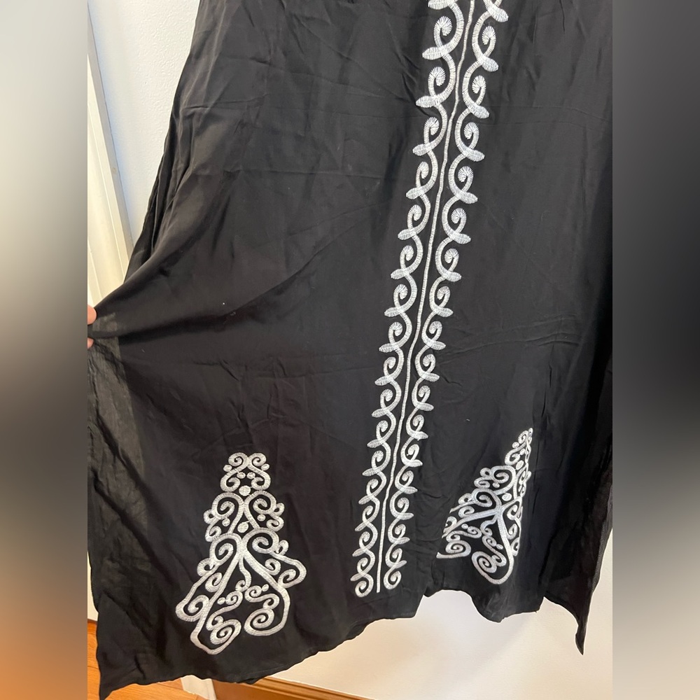 Floral Embroidered V-Neck Swimsuit Cover-Up Kaftan Dress - Picture 3 of 16